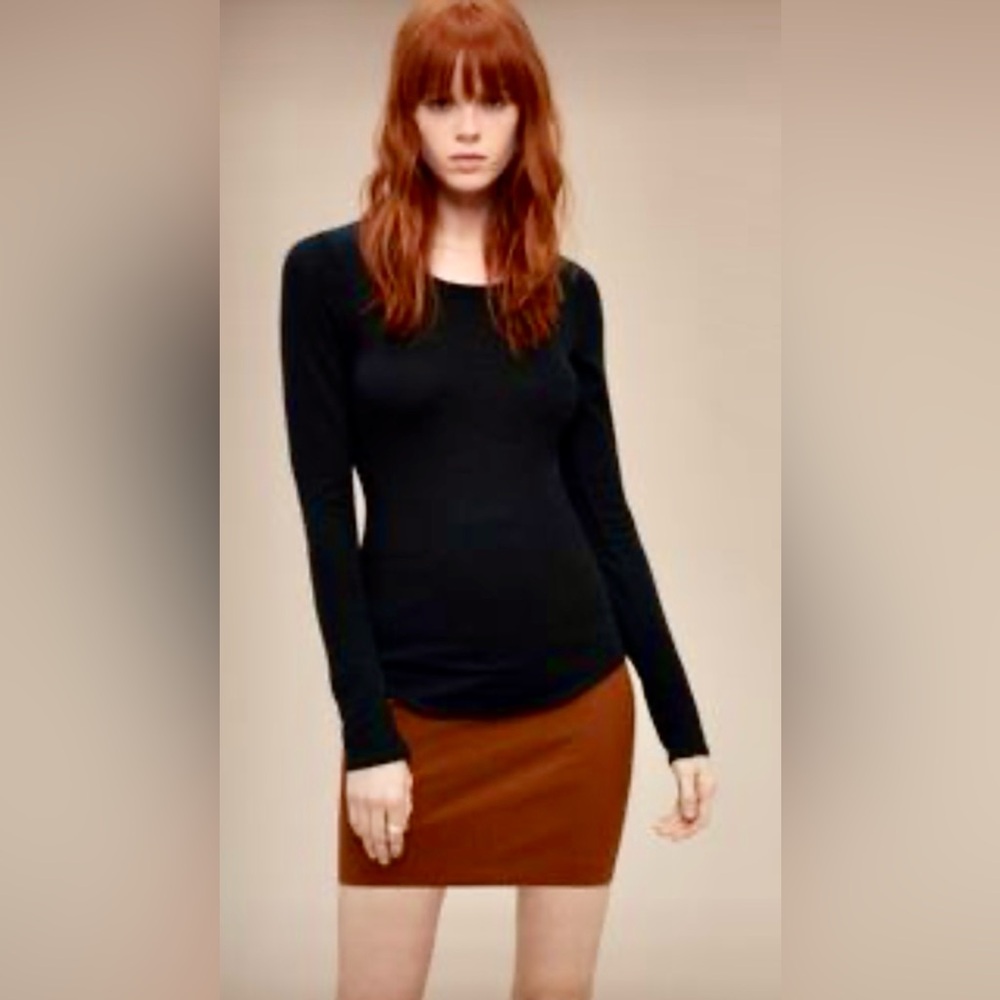 Aritzia Wilfred Free Long Sleeves Crew
